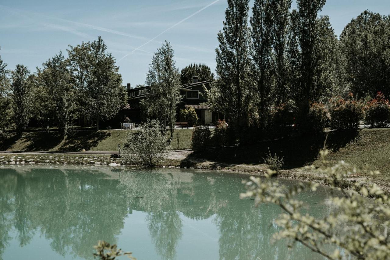 L'Anfora Country Club Bed & Breakfast Basciano Exterior photo